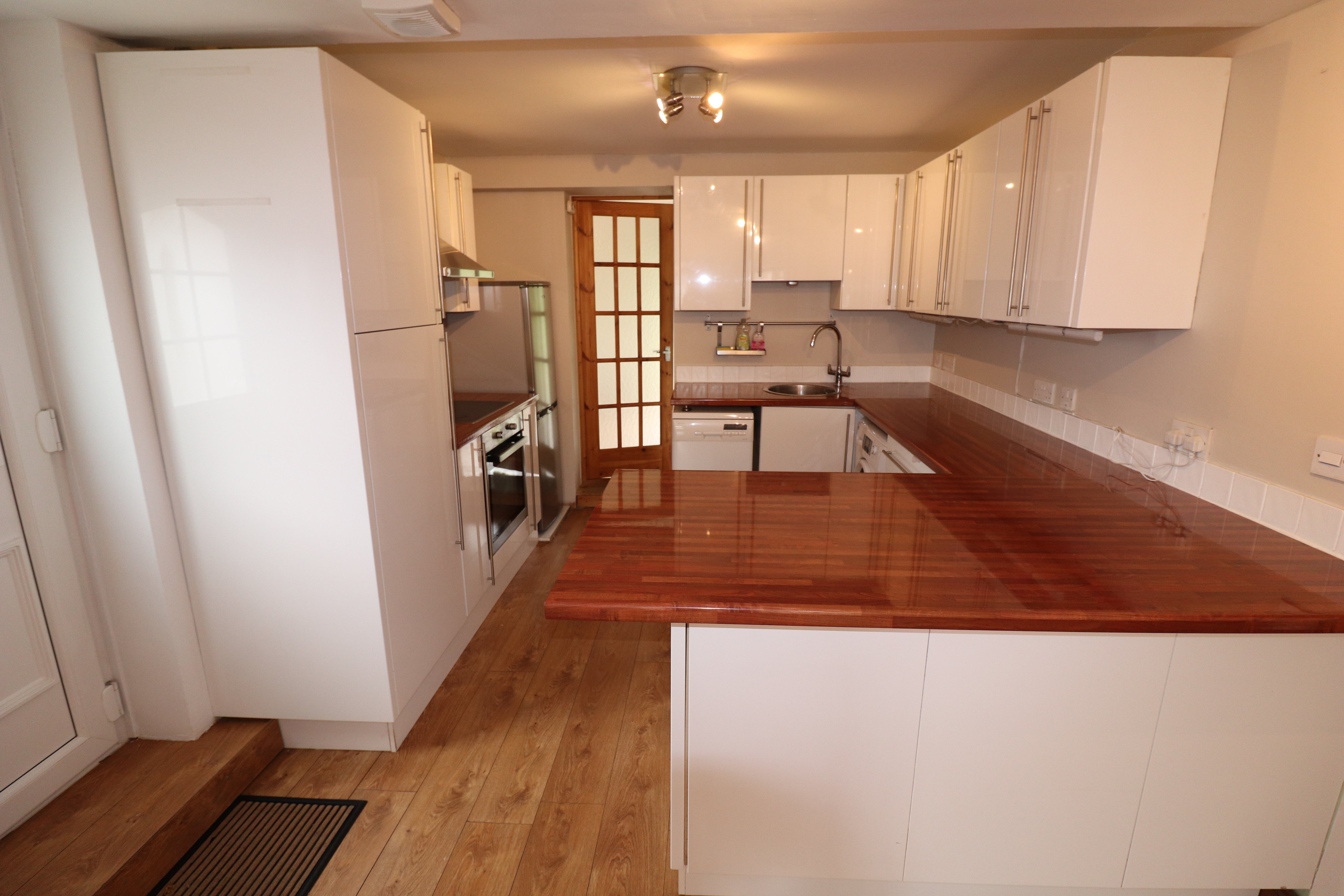 Flat St Nicholas Close in Witham