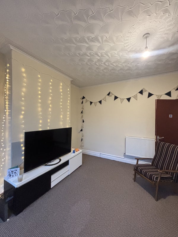Flat Whitchurch Road in Cardiff