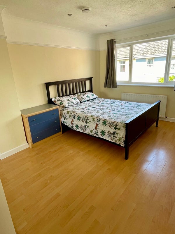 Room Stanley Road in Bournemouth