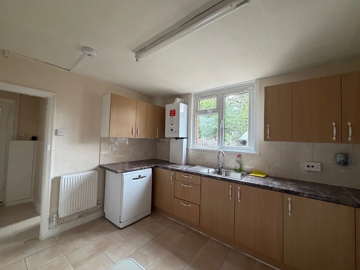House Deansway in Greater London