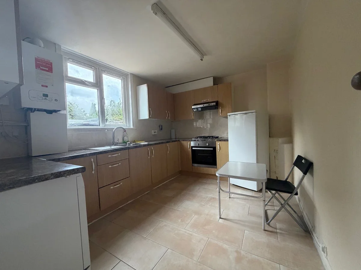 House Deansway in Greater London