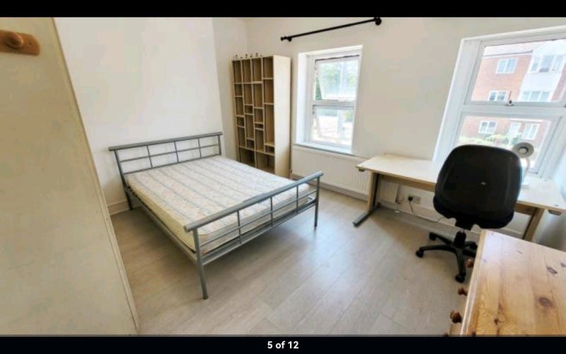 Room North Road in Cardiff