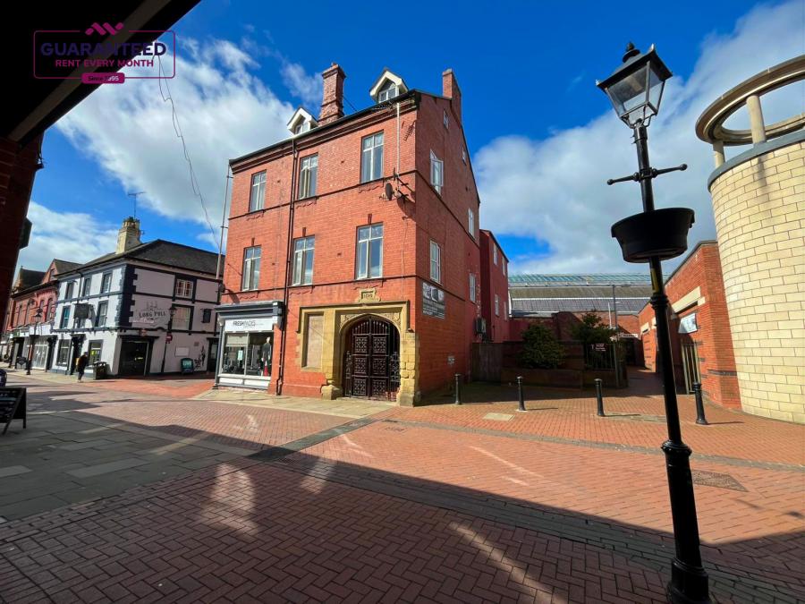 Flat Henblas Street in Wrexham