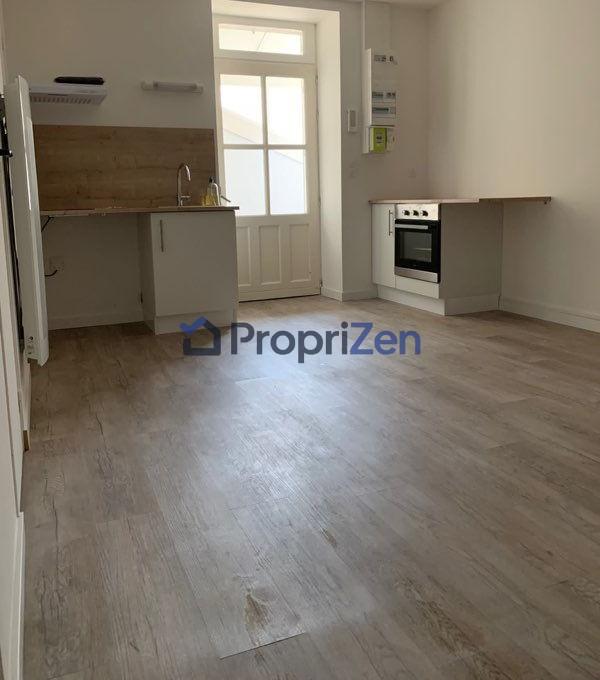 Flat Rue du Bois Hardy in Nantes