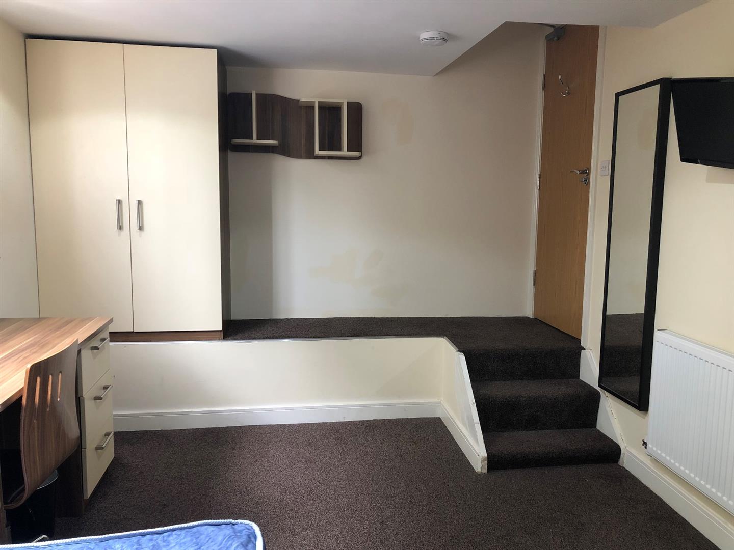 Flat Bournbrook Road in Birmingham