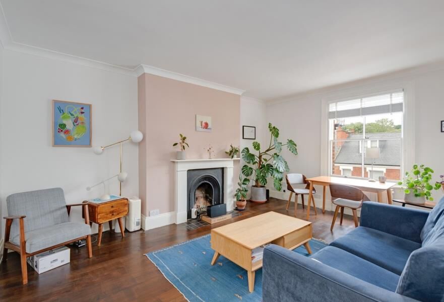 Flat Downshire Hill in Greater London