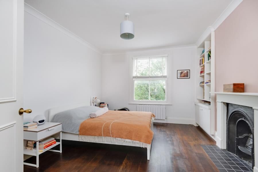 Flat Downshire Hill in Greater London