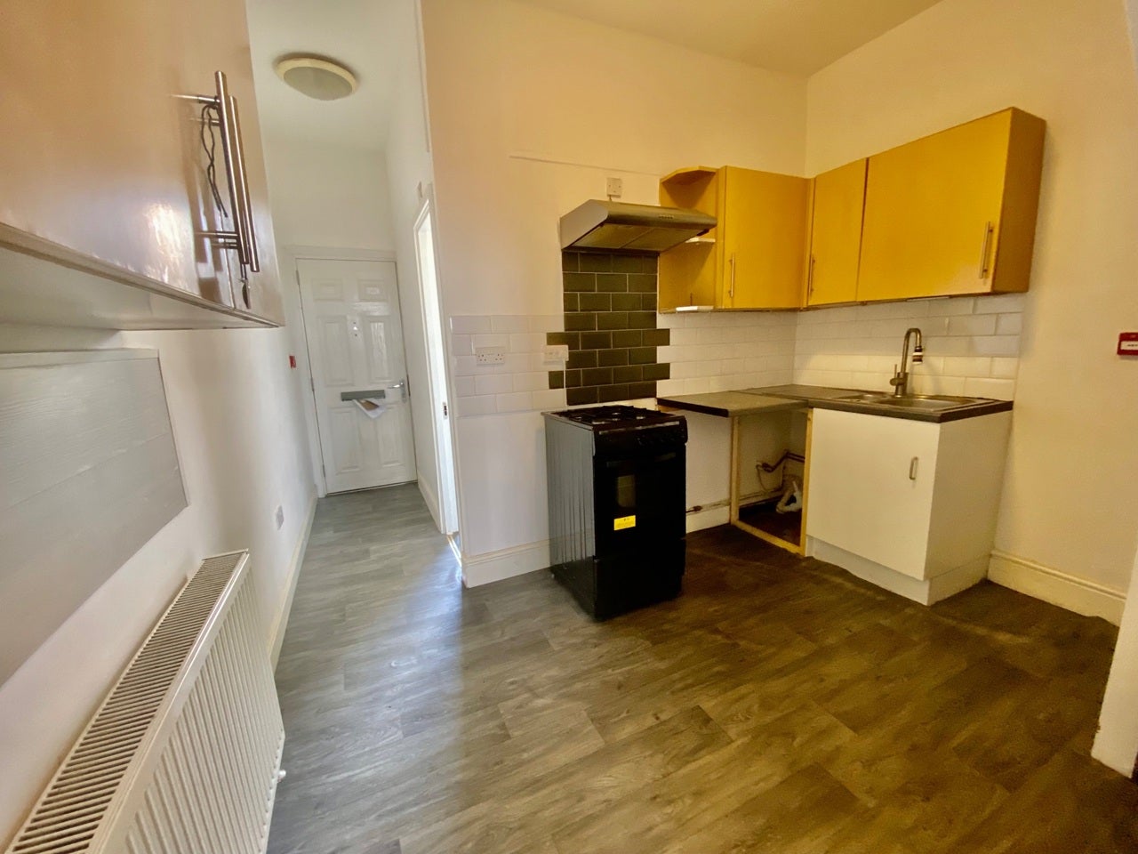 Flat Radford Road in Nottingham