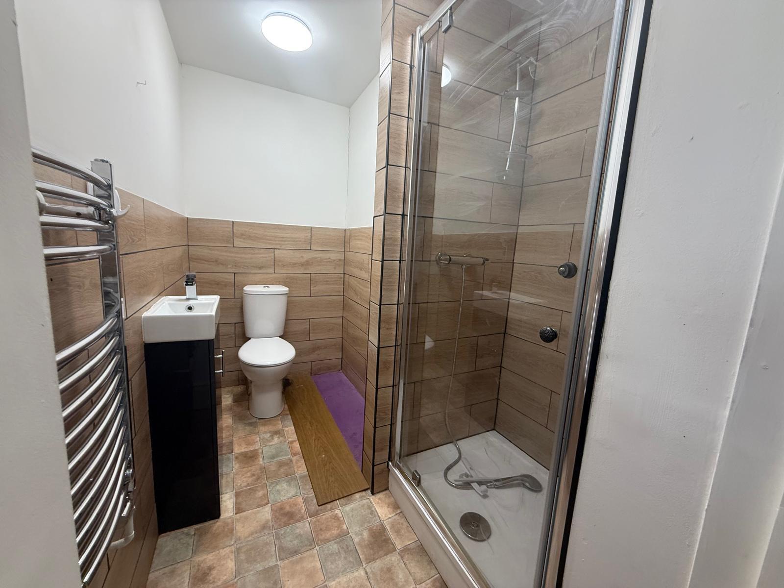 Flat Kingsbury in Aylesbury