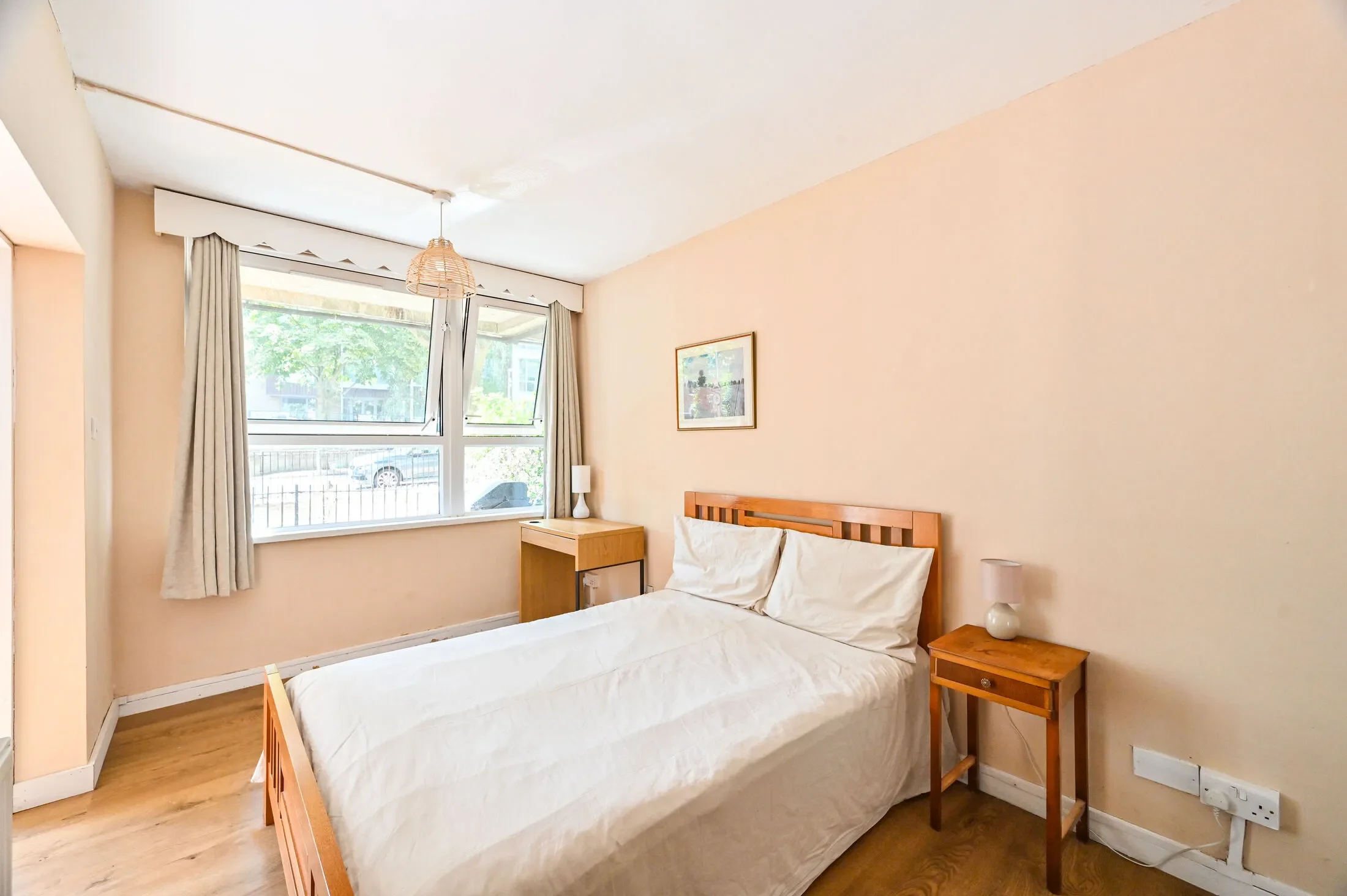 Flat Aberdeen Park in Greater London