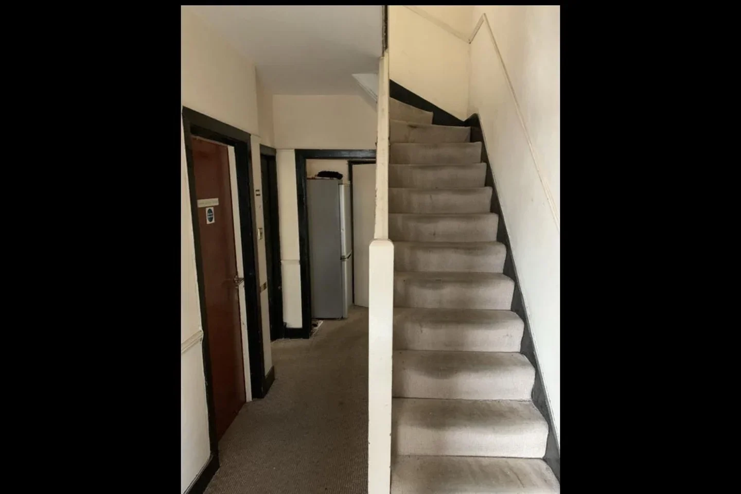 Room Zealand Avenue in Greater London
