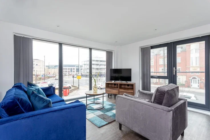Flat Hallfield Road in York