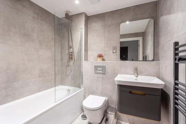 Flat Hallfield Road in York