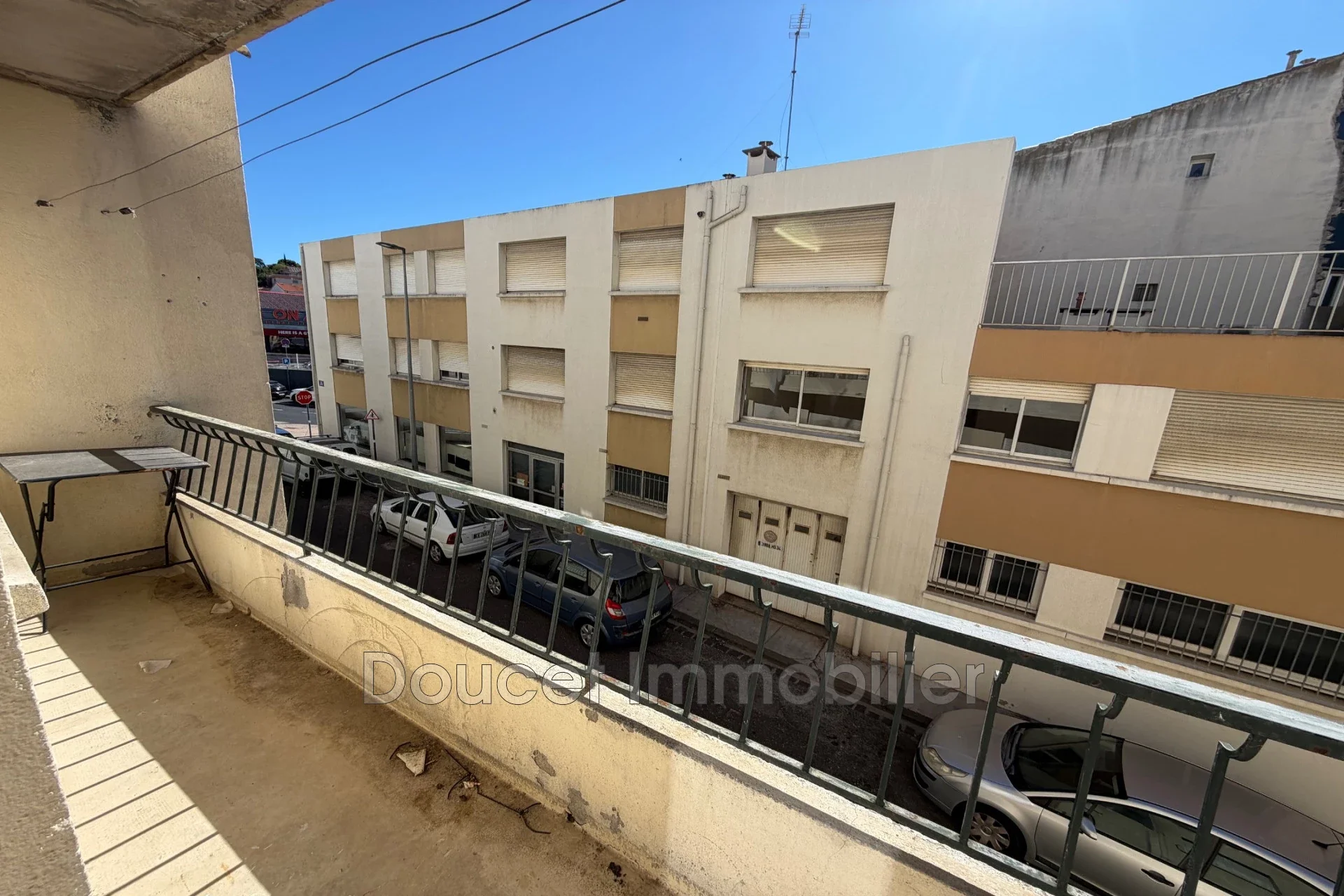 Flat Avenue de Béziers in Valros