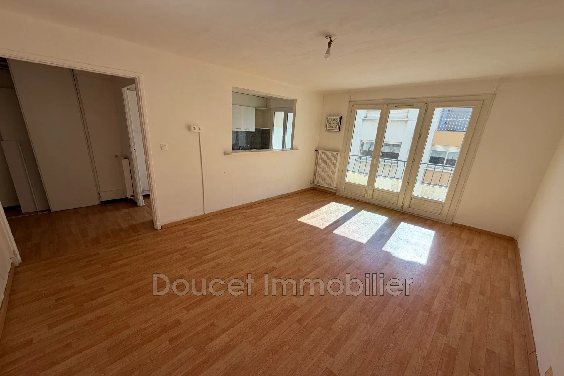 Flat Avenue de Béziers in Valros