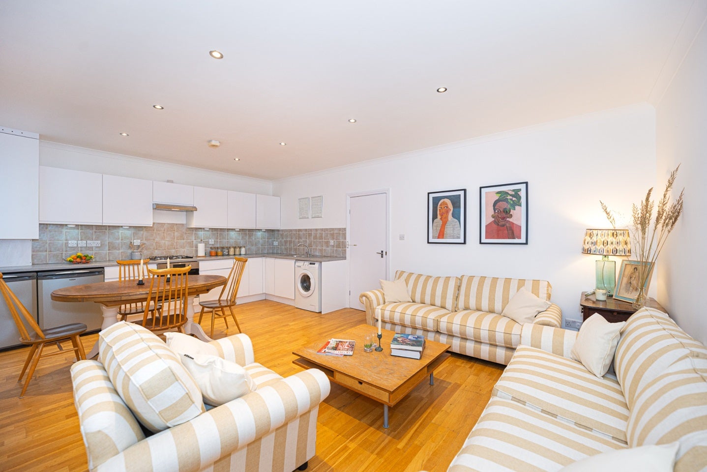 Flat Milkwell Yard in Greater London