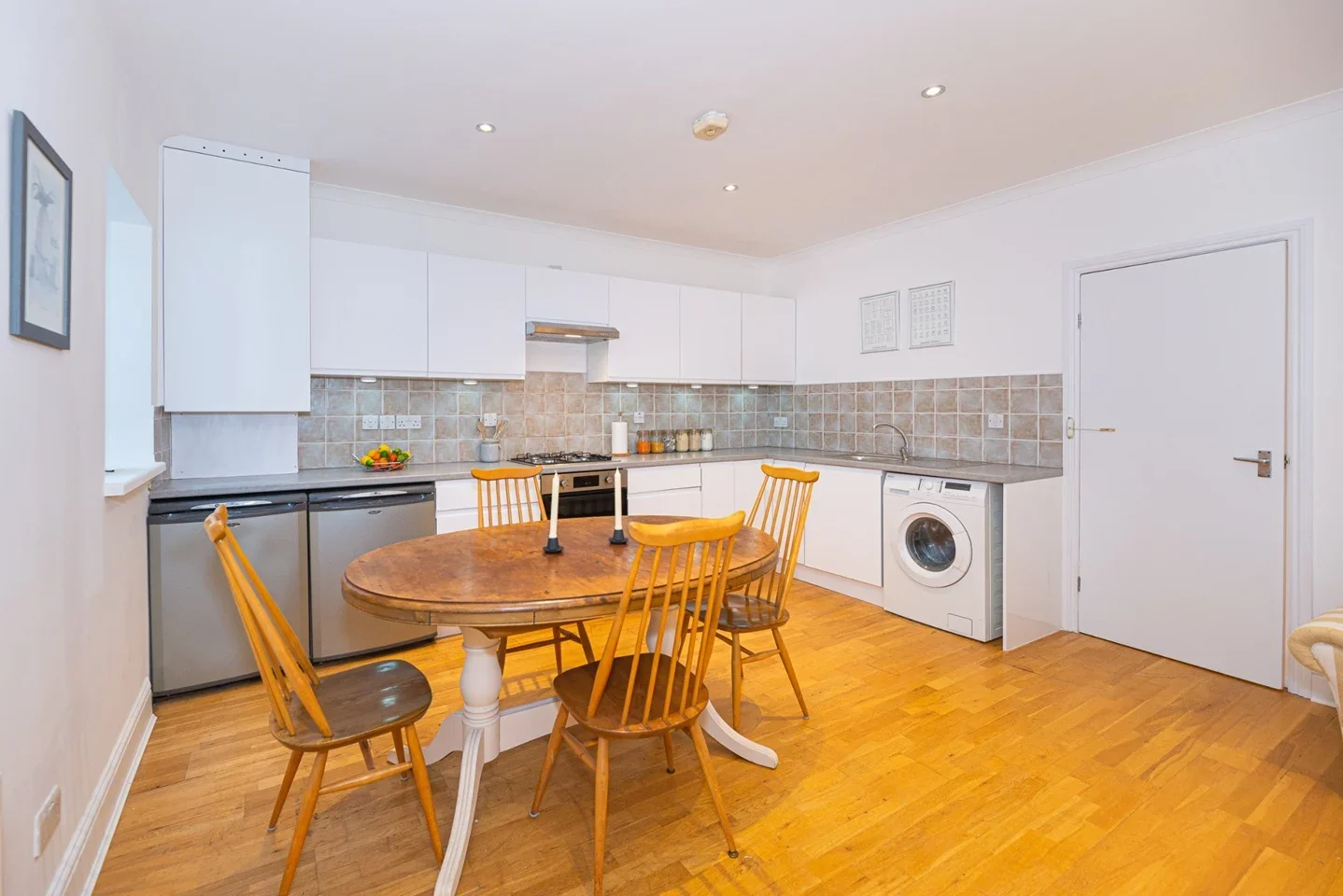 Flat Milkwell Yard in Greater London