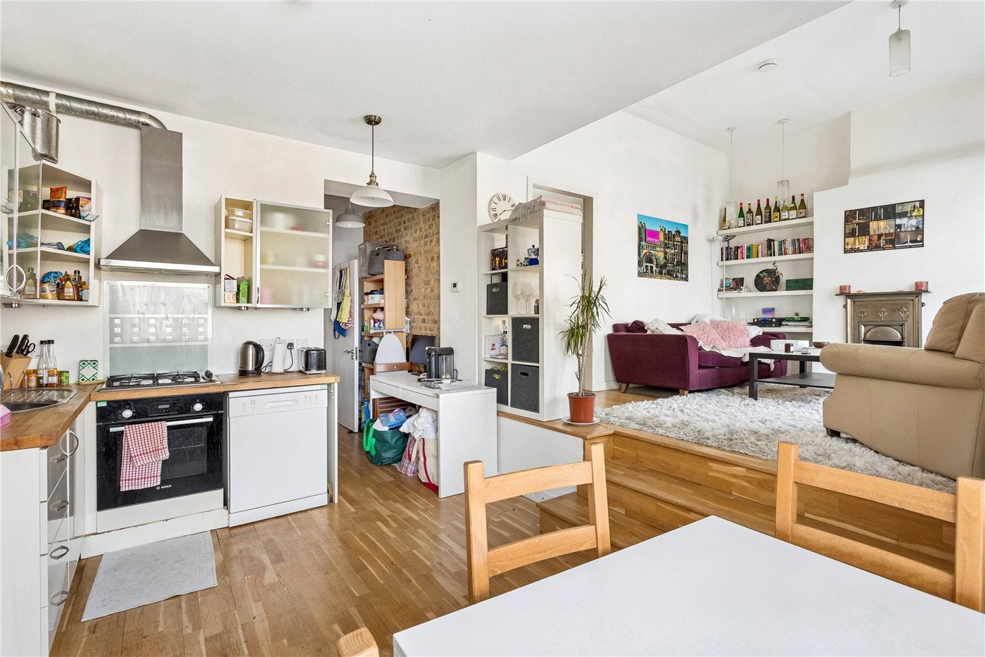 Flat Whitechapel Road in Greater London