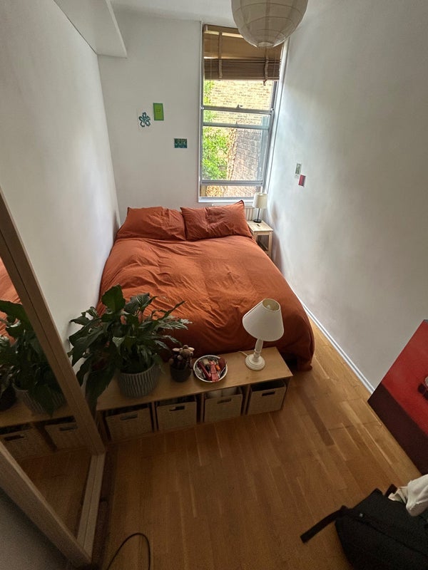 Room Caldy Walk in Greater London