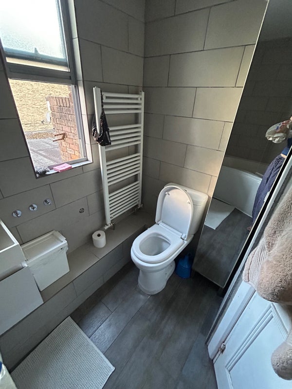 Room Caldy Walk in Greater London