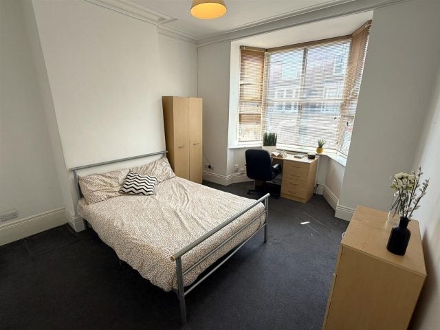 Flat Club Garden Road in Sheffield