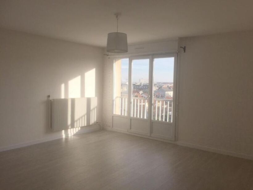 Flat Place Drouet d'Erlon in Reims
