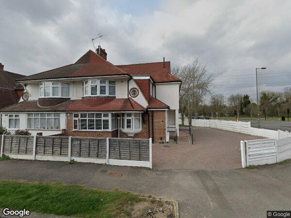 Flat Riverview Road in Epsom and Ewell