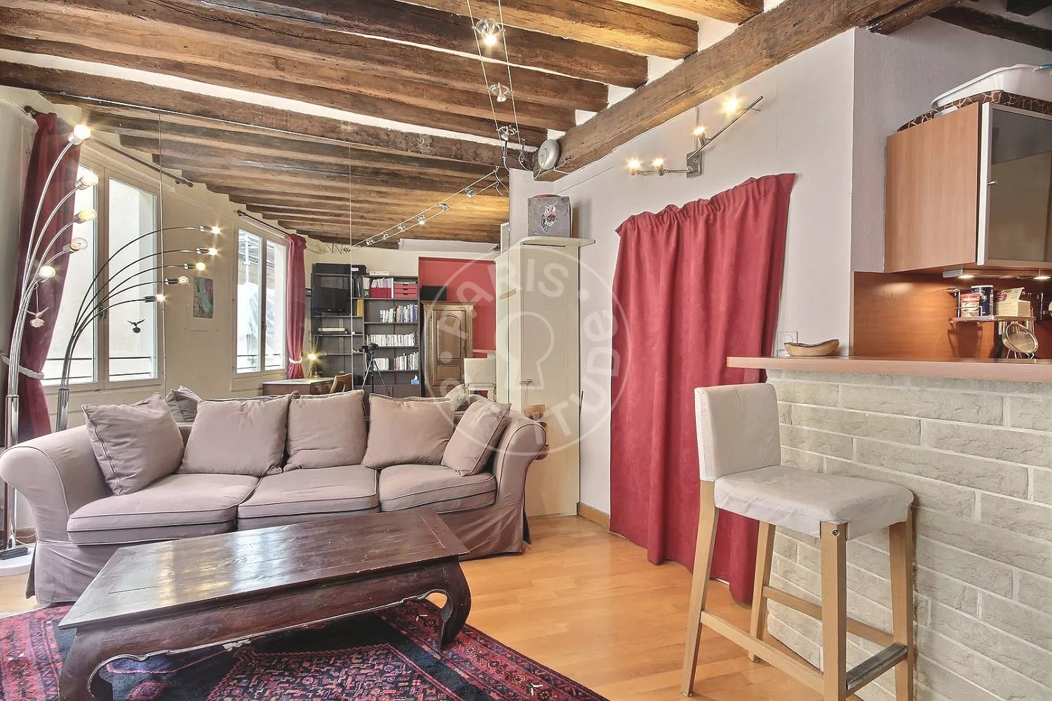 Appartement Rue Jean-Jacques Rousseau à Paris