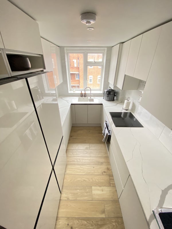 Room Spa Road in Greater London