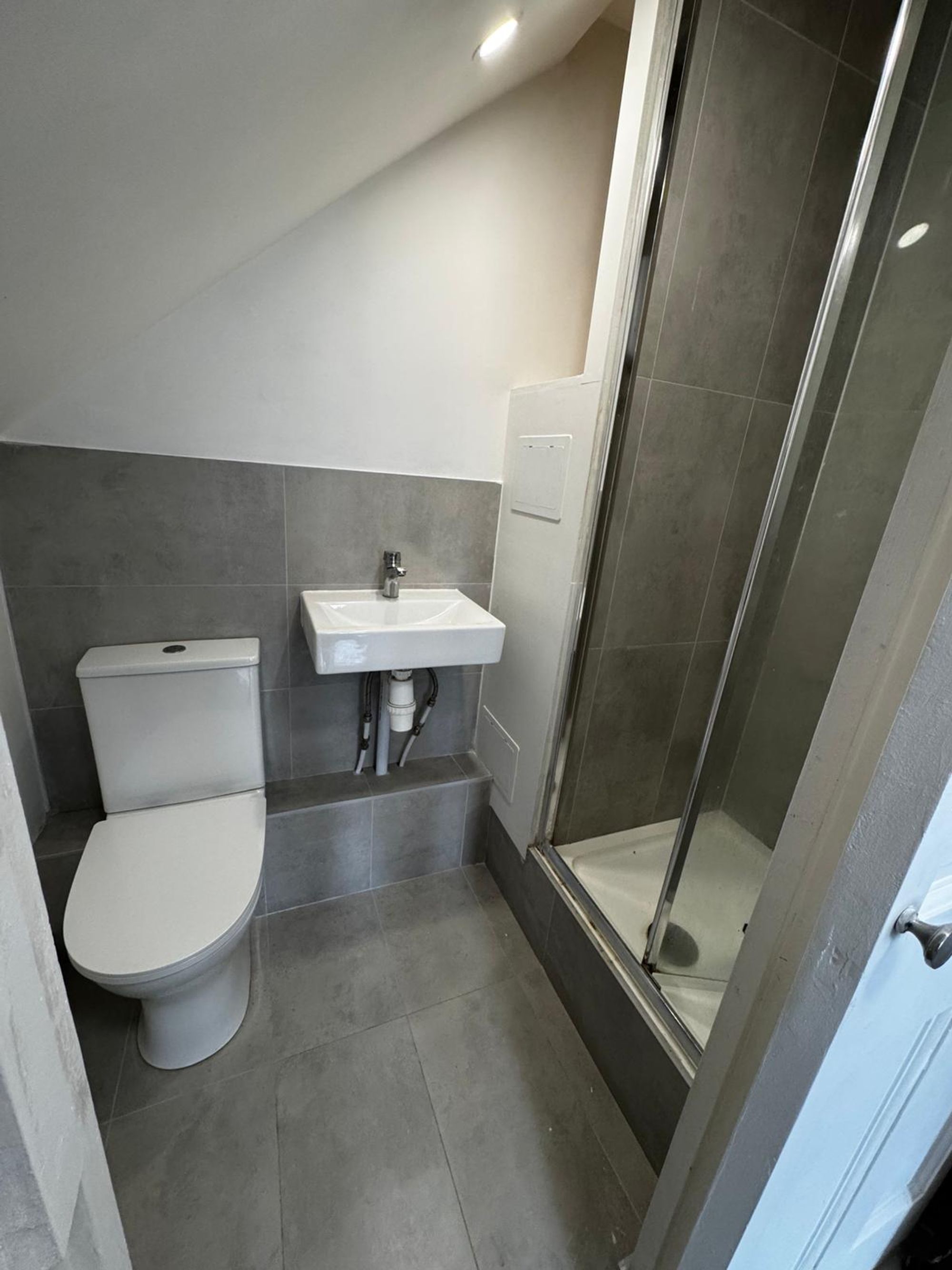 Room Coburg Crescent in Greater London