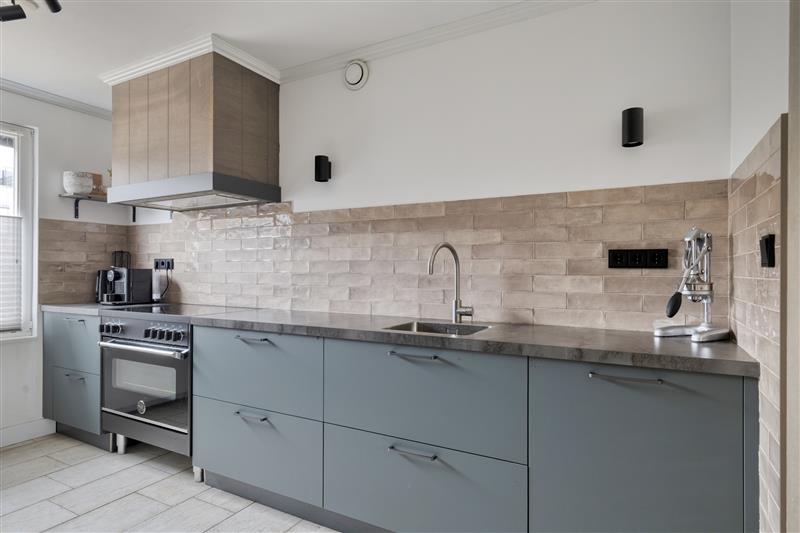 Tussenwoning te koop: Vrijheidsplantsoen 27, Purmerend