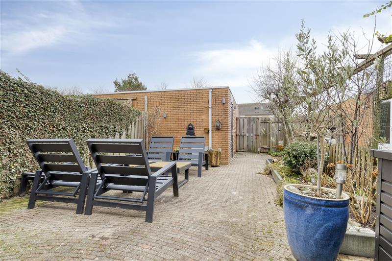 Tussenwoning te koop: Vrijheidsplantsoen 27, Purmerend