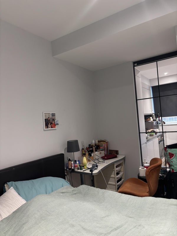 Room Harrow Road in Greater London