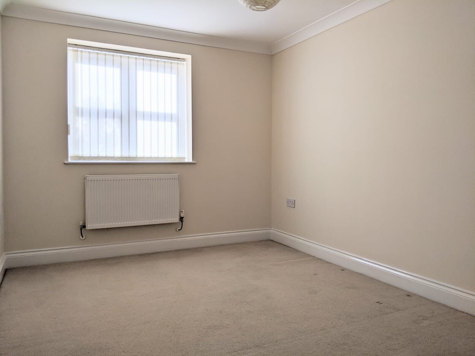 Flat Thornaby Road in Thornaby-on-Tees