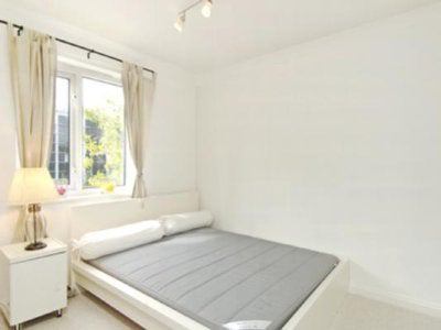 Flat Blair Street in Greater London
