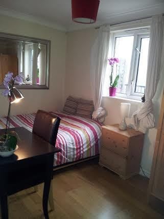 Flat Blair Street in Greater London