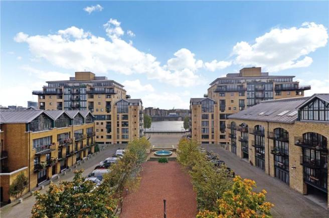Flat Burrells Wharf Square in Greater London