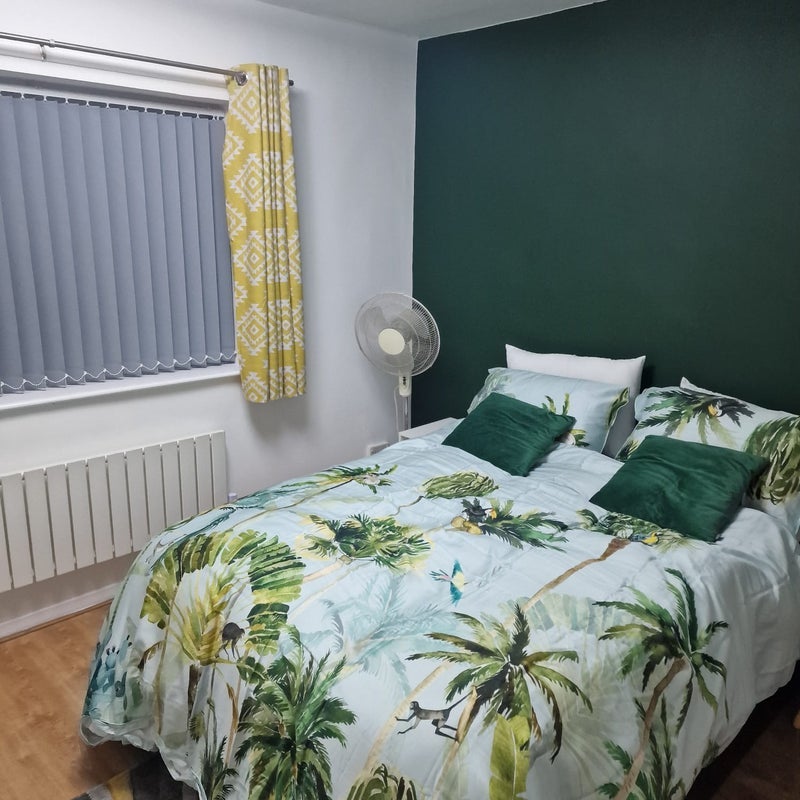 Room Sandyhill Road in Manchester