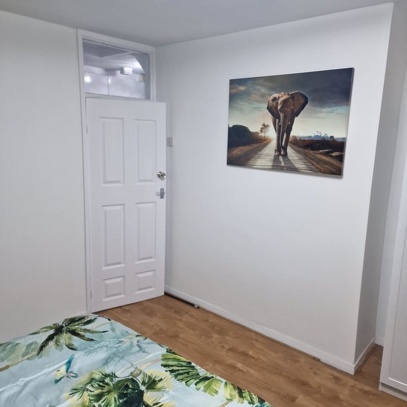 Room Sandyhill Road in Manchester