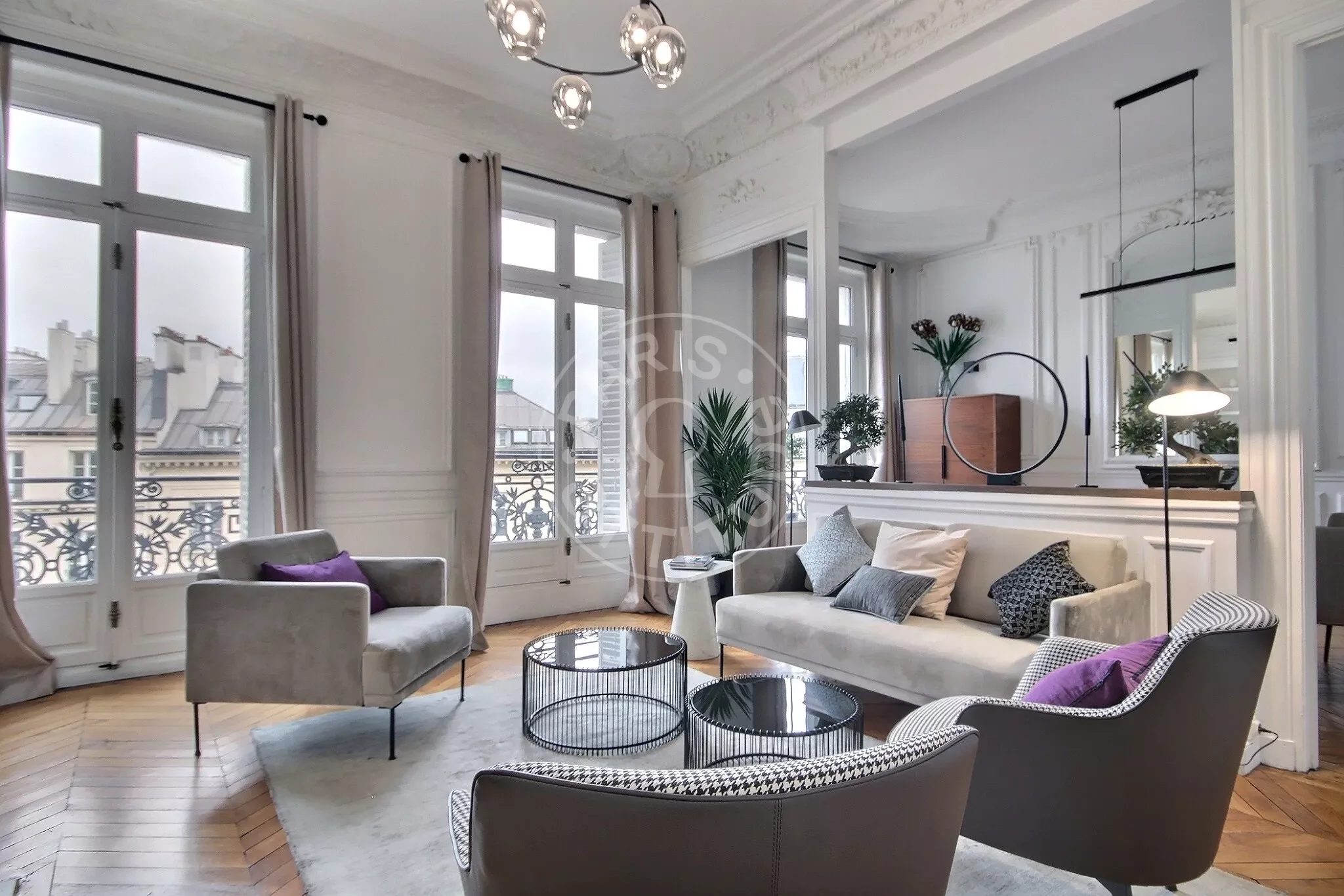Flat Rue La Fayette in Paris
