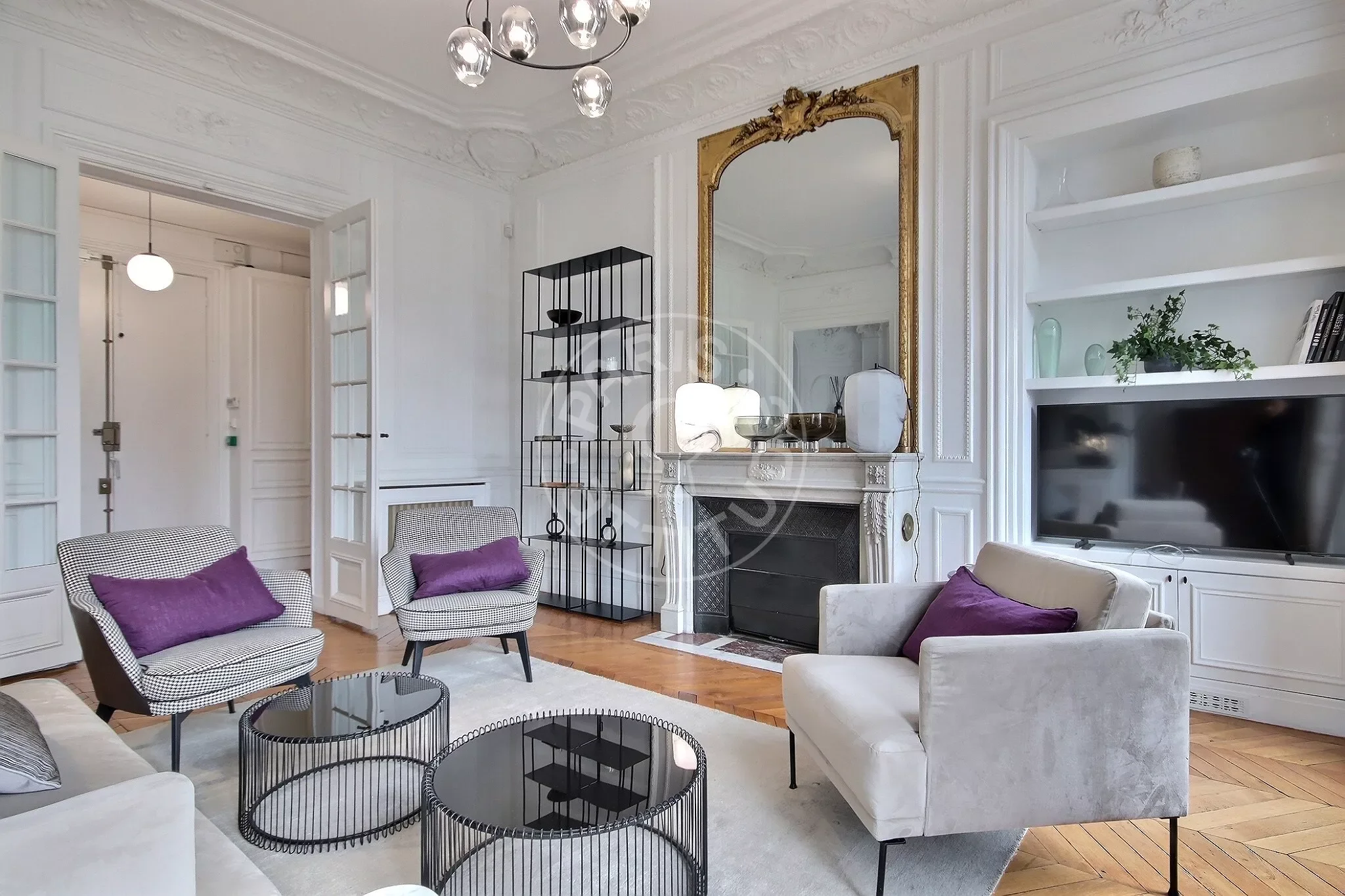 Flat Rue La Fayette in Paris