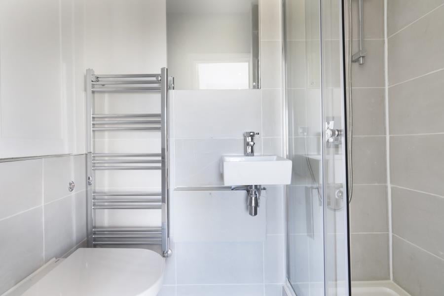 Flat Norland Square in Greater London