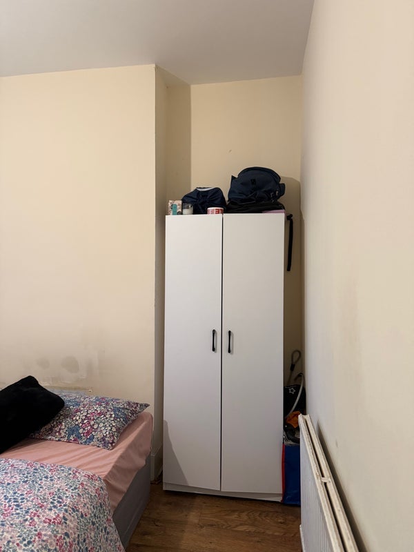 Room Studley Road in Greater London
