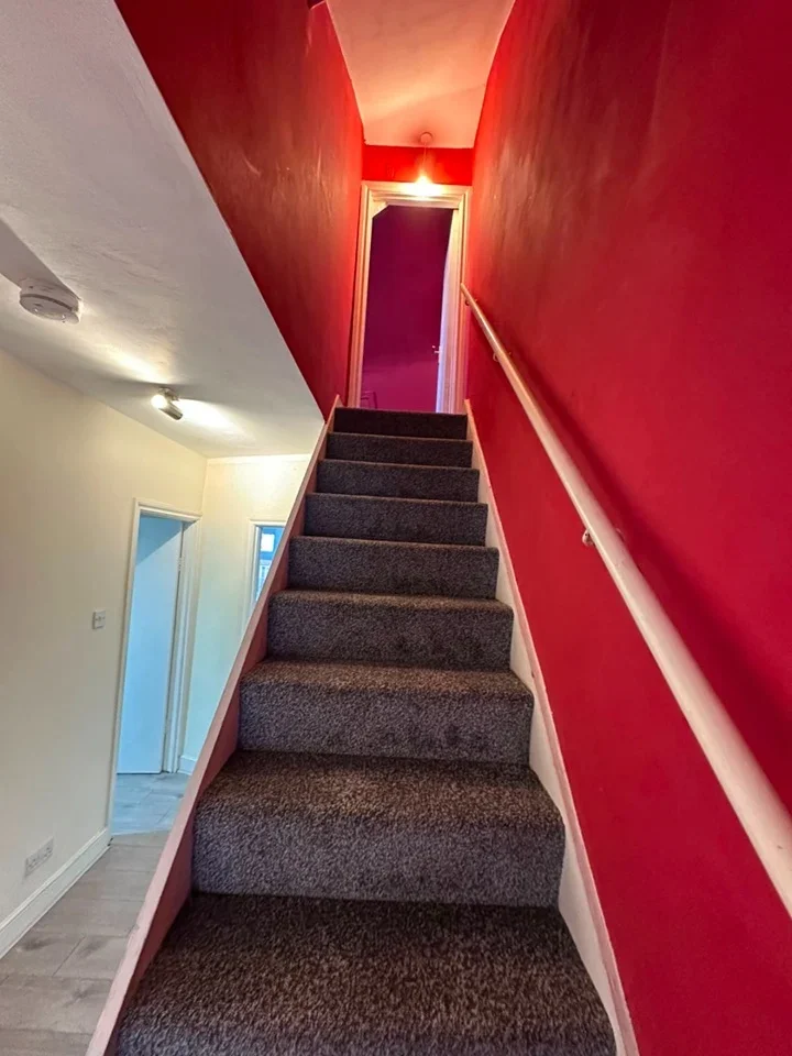 Flat Barking Road in Greater London