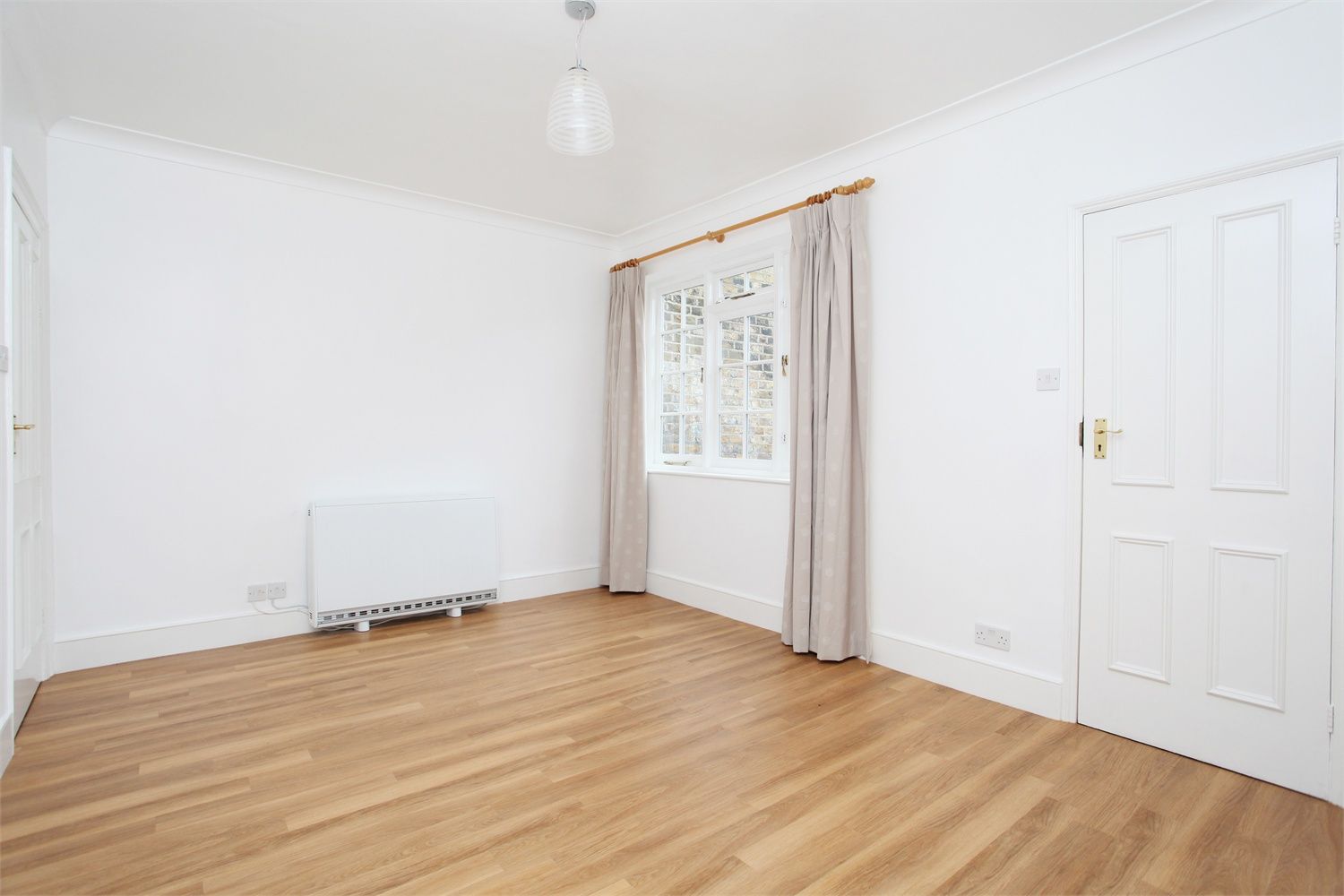 House St Peter's Grove in Greater London