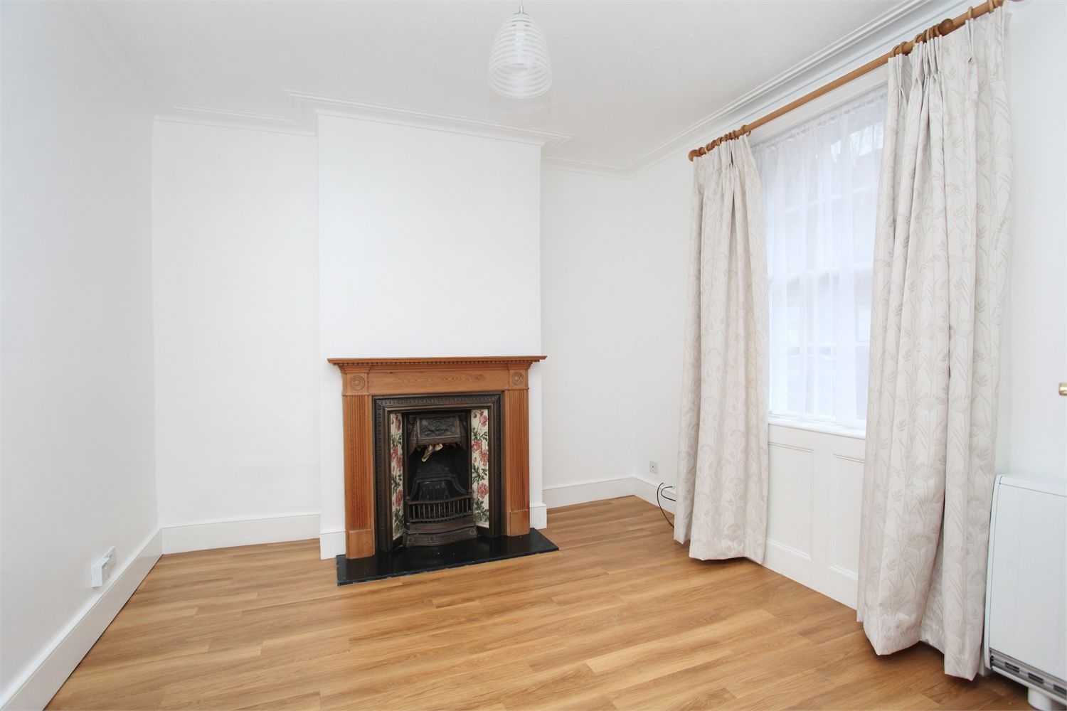 House St Peter's Grove in Greater London