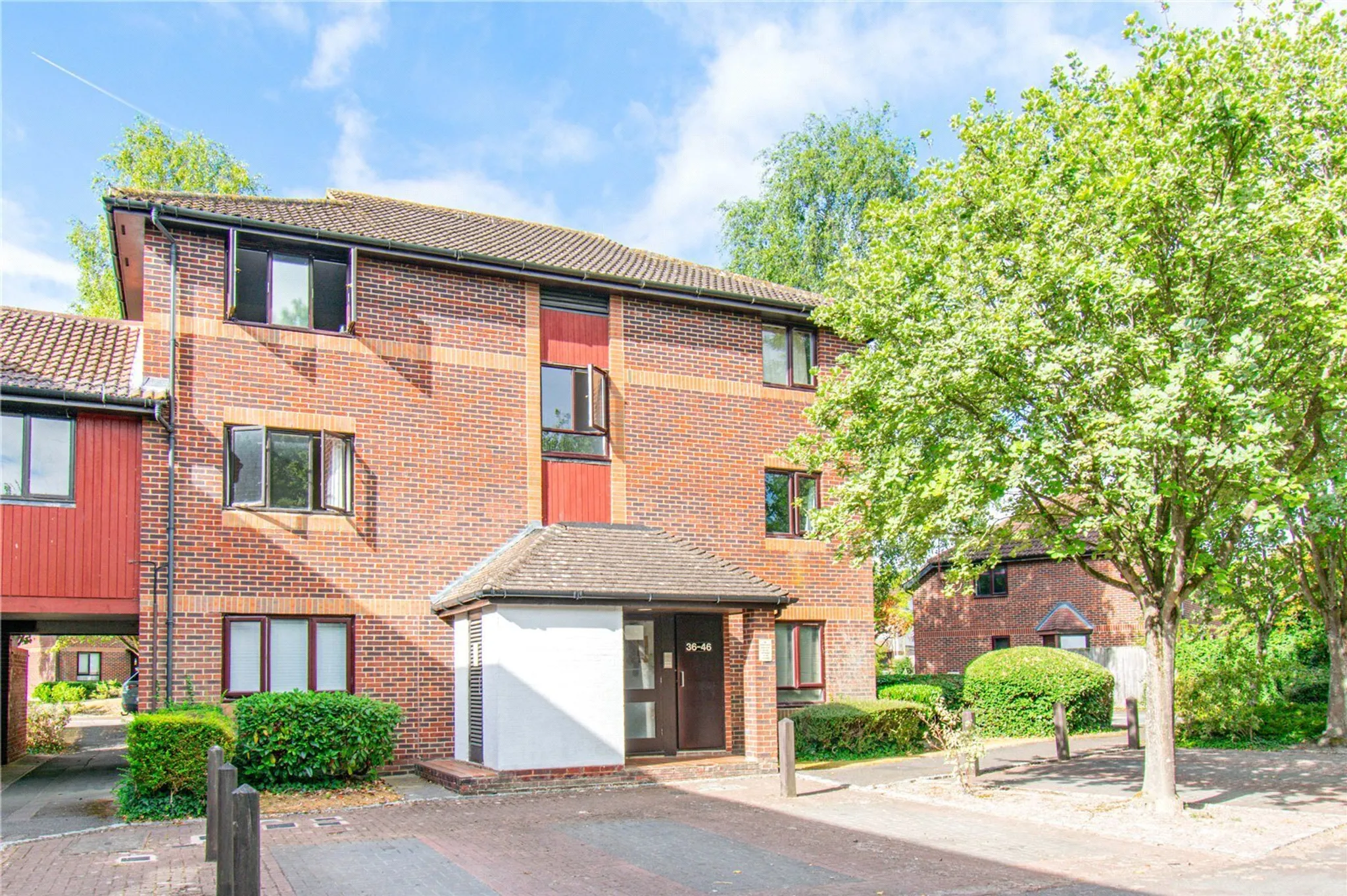 Flat Pebble Drive in South Oxfordshire