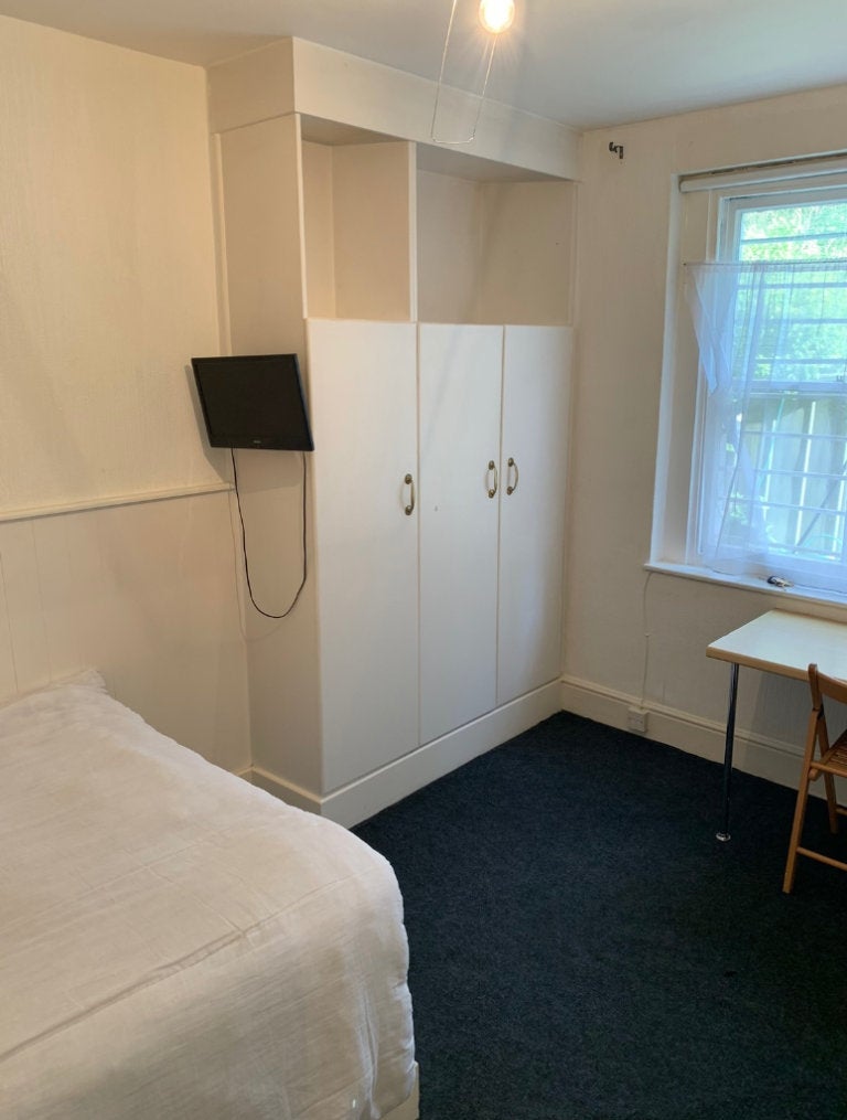Flat Glenloch Road in Greater London