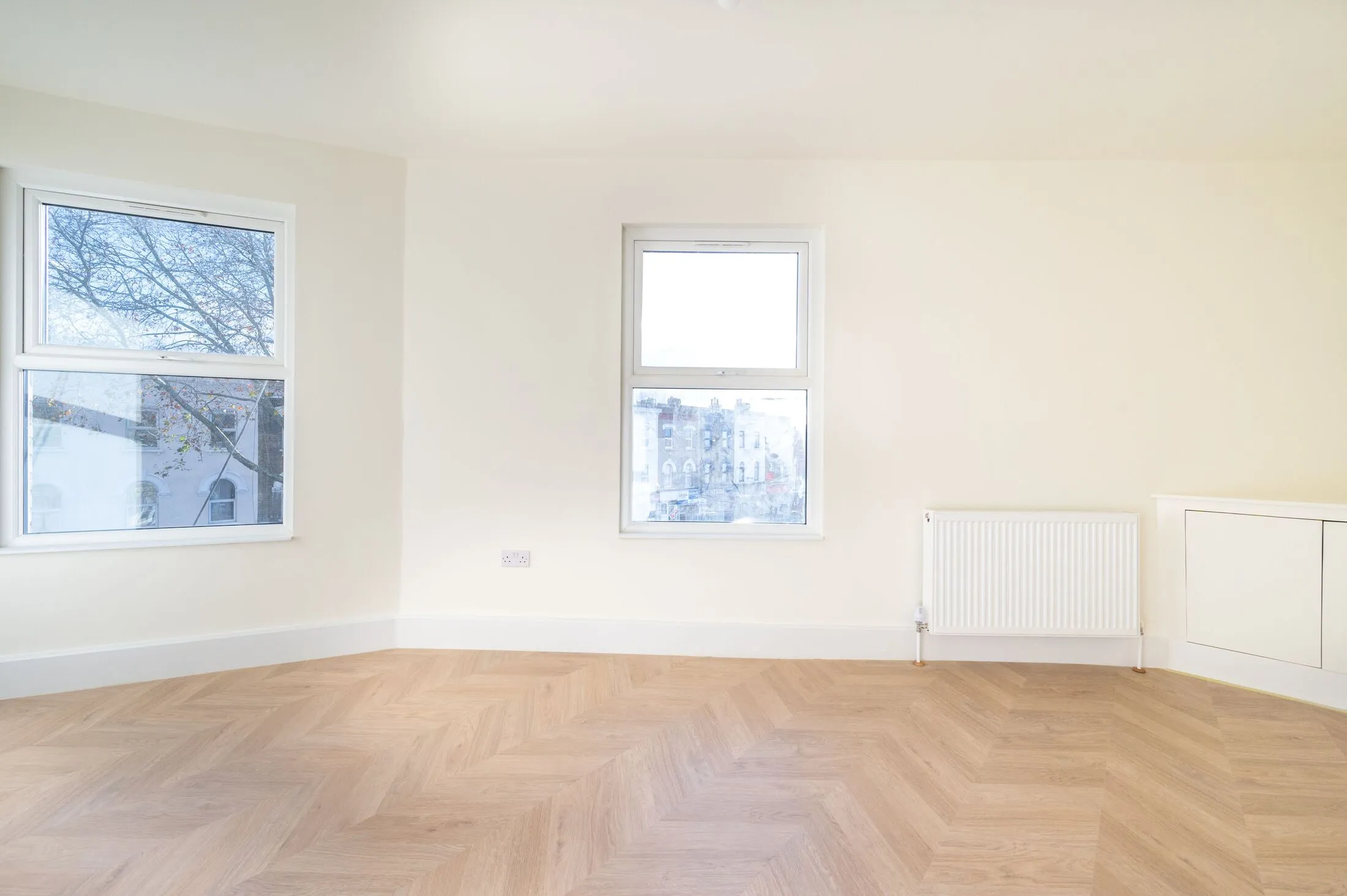 Flat Barking Road in Greater London