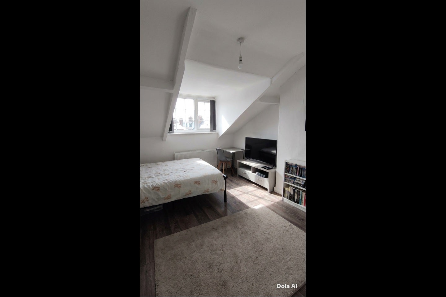 Room Dawlish Crescent in Leeds